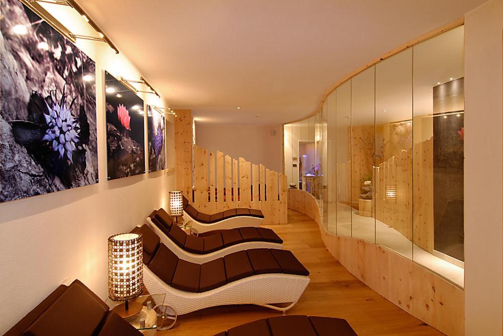 Hotel Talblick Ortisei Luaran gambar