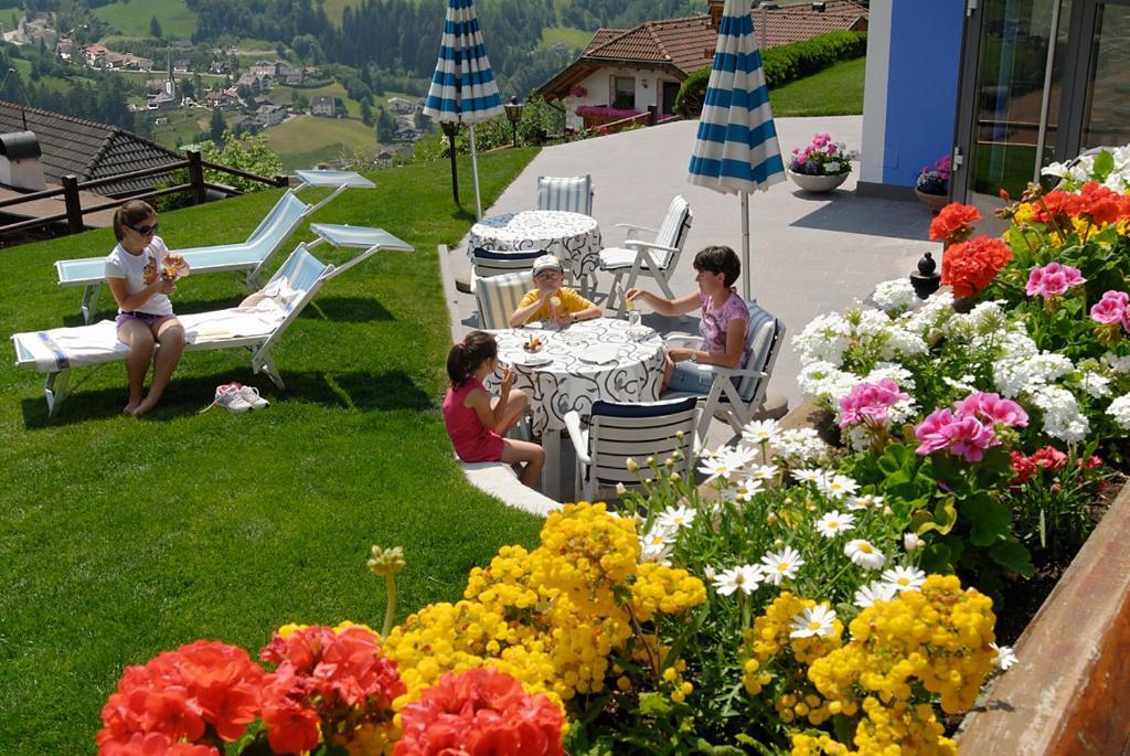 Hotel Talblick Ortisei Luaran gambar