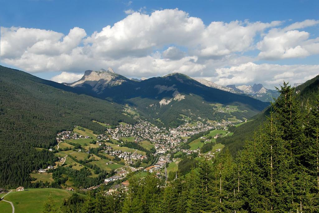 Hotel Talblick Ortisei Luaran gambar