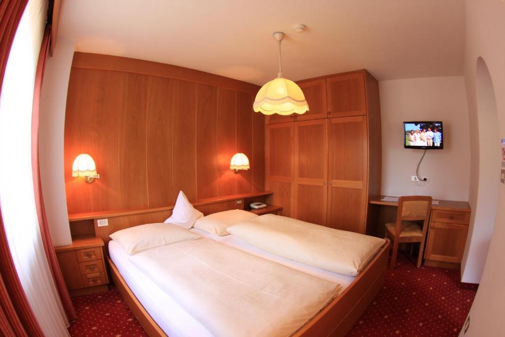 Hotel Talblick Ortisei Bilik gambar